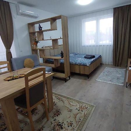 White Apartments Kosovo Polje Экстерьер фото