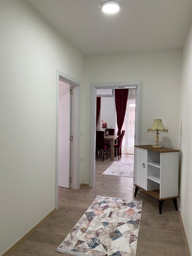 White Apartments Kosovo Polje Экстерьер фото